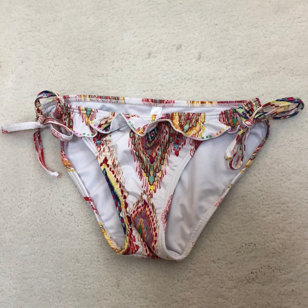 AVAILABLE TO BUNDLE Kids bikini bottom